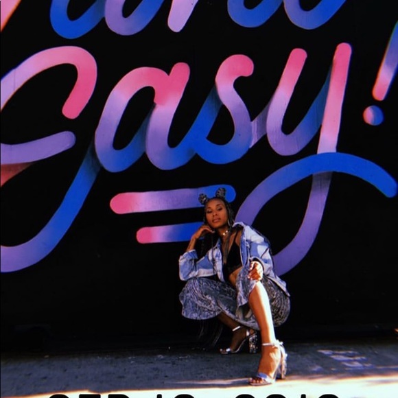 Meet your Posher, Bri - Picture 5 of 8